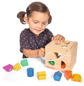 🤩 Cubo de madera con 13 piezas encajables para los mas peques.