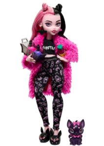 🥰 Monster High Fiesta de pijamas. Muñeca Draculaura articulada con pijama, mascota murciélago y accesorios.