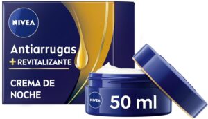 💫NIVEA Crema de noche antiarrugas revitalizante 55 , crema hidratante facial para mujer con aceite de aguacate, crema antiarrugas para mujer formulada para pieles maduras 💫