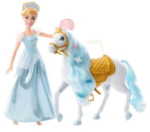 💙 Mattel Disney. Muñeca princesa Cenicienta con caballo y accesorios.