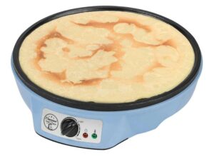 😋 Crepera eléctrica de diseño retro. Con revestimiento antiadherente. Incluye esparcidor de masa y volteador de crepes.