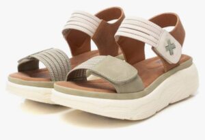 🤩 XTI. Sandalias con plataforma cómodas y versátiles para mujer.