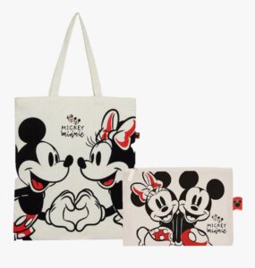 Monísimo este set de bolsa   neceser ⭐️ Disney