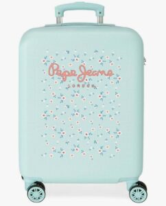 🌸 Pepe Jeans. Maleta de cabina con 34 litros de capacidad, 4 ruedas y cierre de combinación.