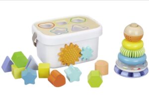 😮 Amazon Basics Set de juguetes clásicos de madera con clasificador de formas y apilador de arcoíris.